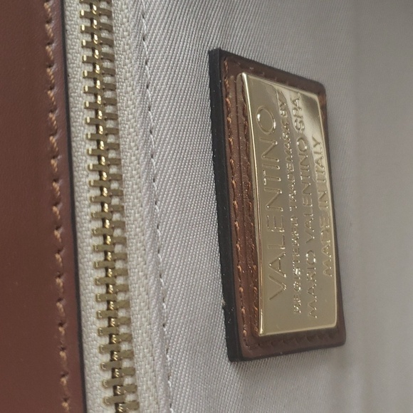 1395- Valentino by Mario Valentino Made In  Italy Genuine Italian Leather NWT - Picture 6 of 12